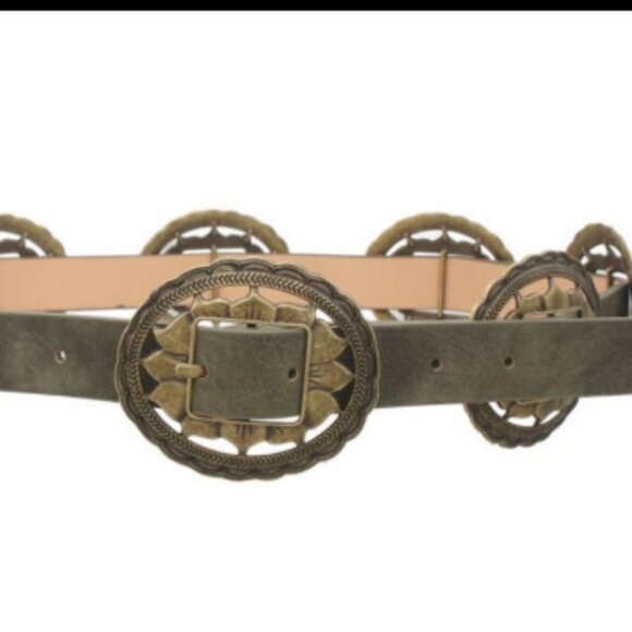 NWT BEAUTIFUL WESTERN CONCHO BELT ELEVATE YOUR OUTFIT - Picture 3 of 4